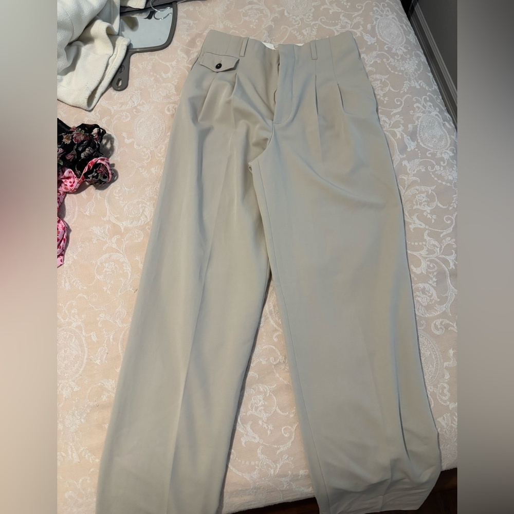 Zara Cream High-Waisted Dress Pants - Picture 5 of 9